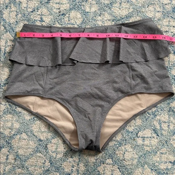 Koran jeans Gray Ruffled Women's Intimate swim bottoms Shorts large - Picture 4 of 6
